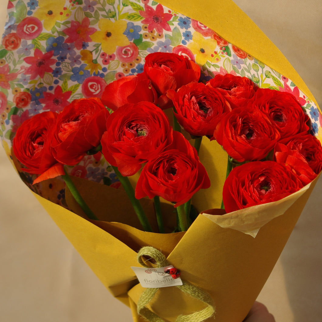Bouquet de 10 renoncules rouges Testarossa